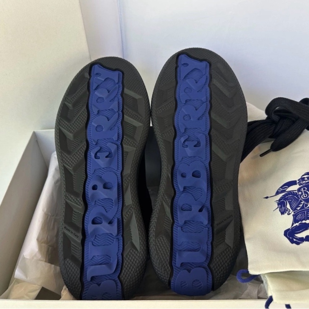 Burberry Men's Sneaker - Picture 2 of 9